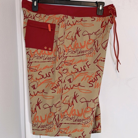 NWT First Wave Board Shorts 36 waist - Picture 1 of 9